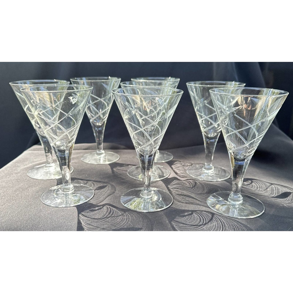 8 Stunning Crystal Stemware Etched Swirled Glasses 5 1/4” Unmarked